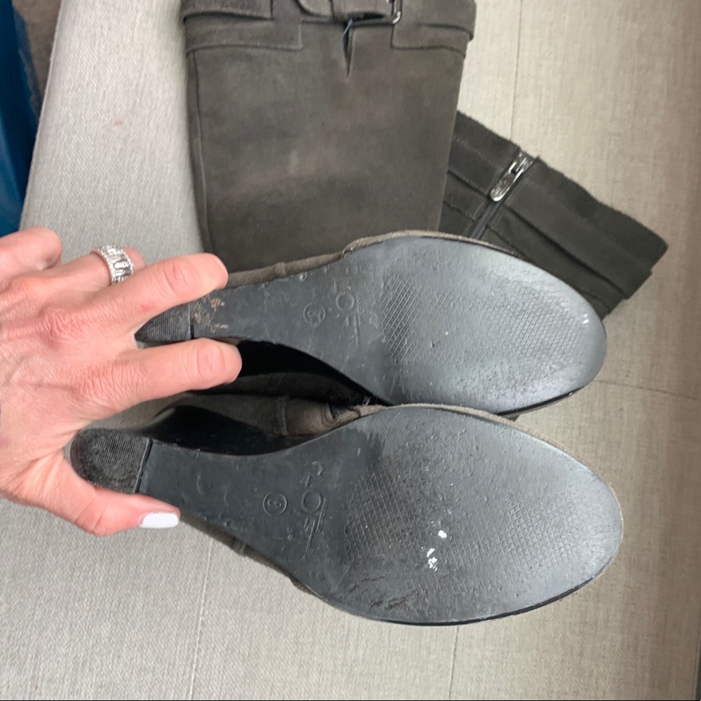Suede Gray Boots, Adjustable Width - image 7
